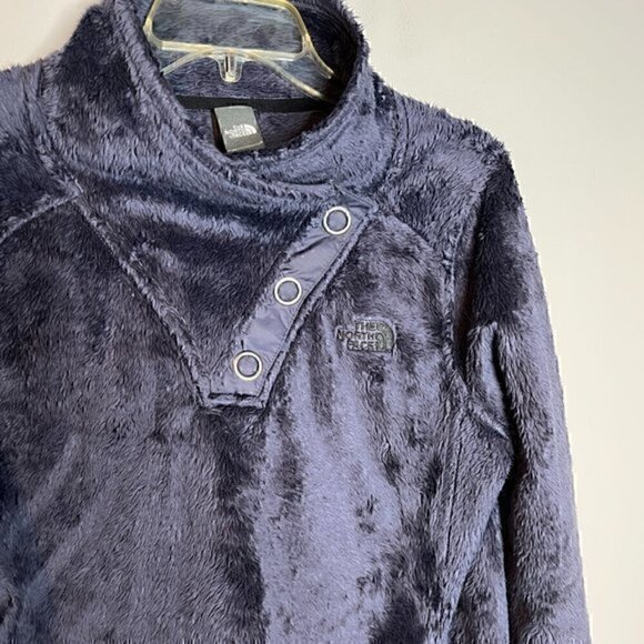 The North Face indigo Osito asymmetrical snap sweatshirt - Picture 2 of 6